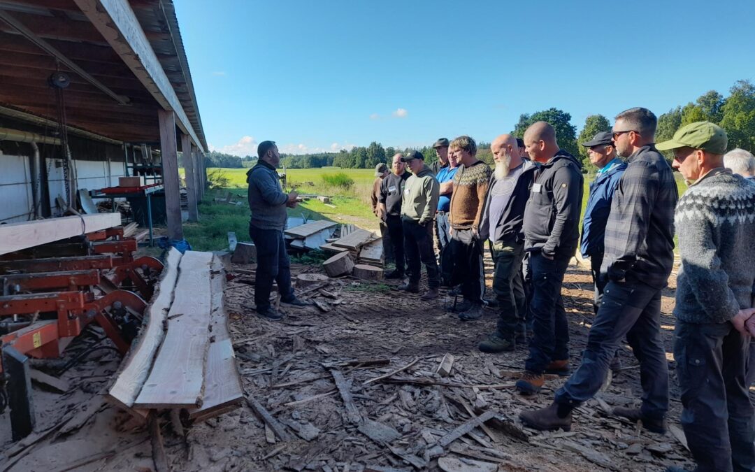 Second day of the work shop: Silviculture and the flying carpenters